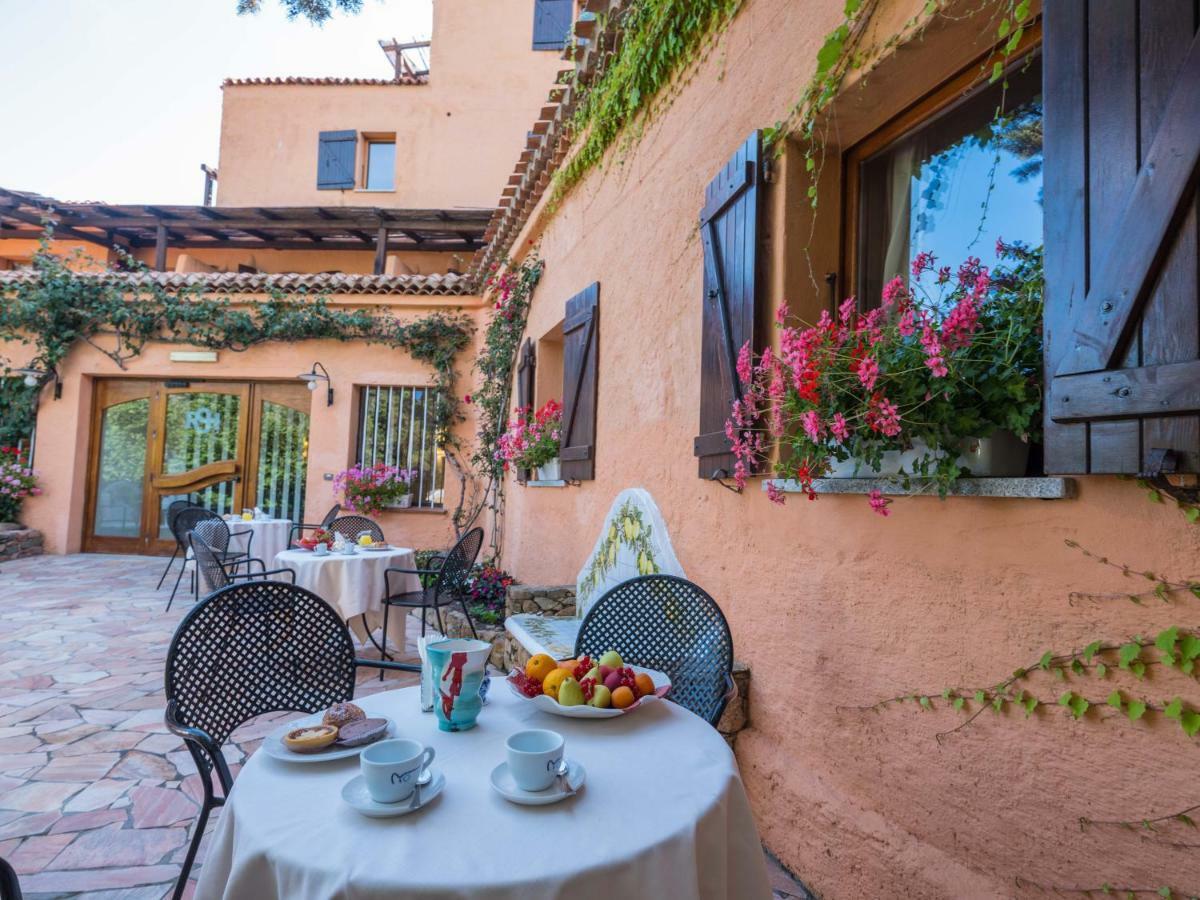 Hotel Rocce Sarde San Pantaleo Εξωτερικό φωτογραφία